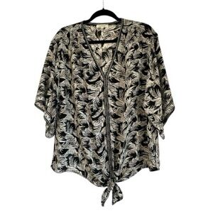 NWOT | Max Studio | Adorable Botanical Print Front Tie Top | Size 1X